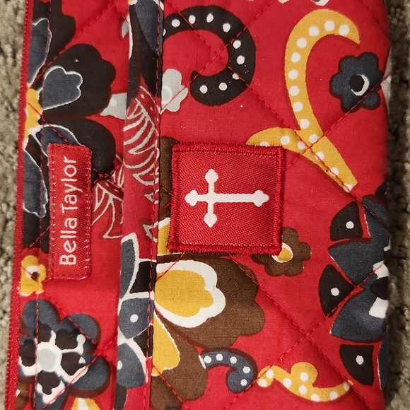 Bella Taylor Gadget pouch / wallet with CROSS design NEW - Picture 3 of 9